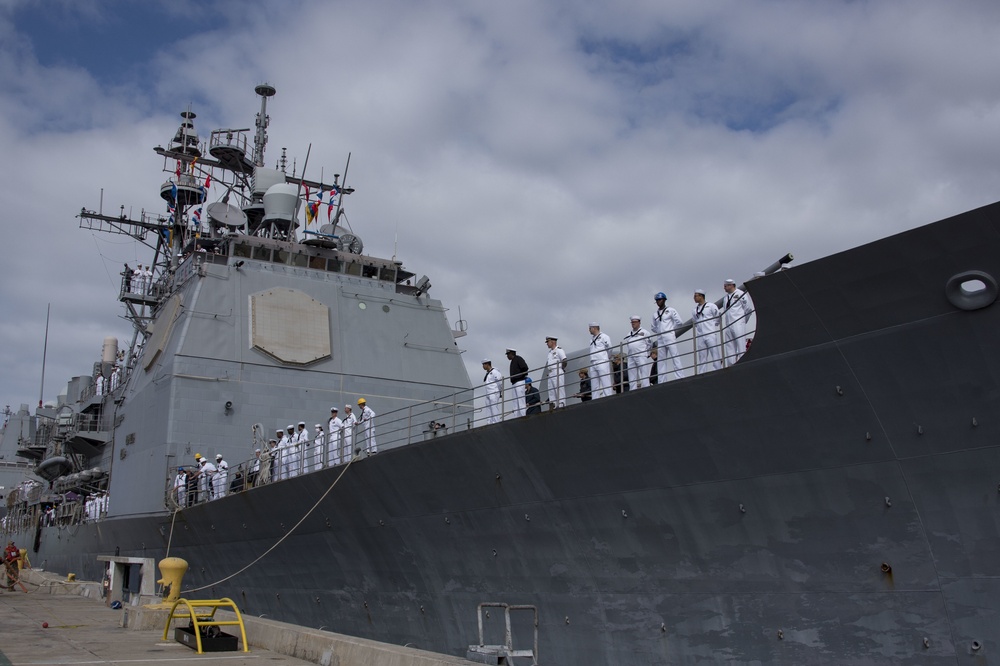 USS Bunker Hill Returns from Deployment