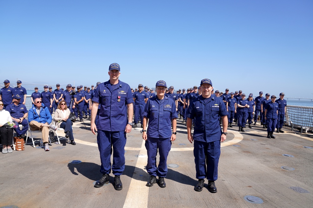 Coast Guard Cutter Stratton hosts at-sea change of command ceremony