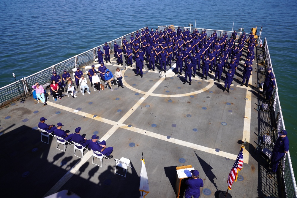 Coast Guard Cutter Stratton hosts a change of command ceremony