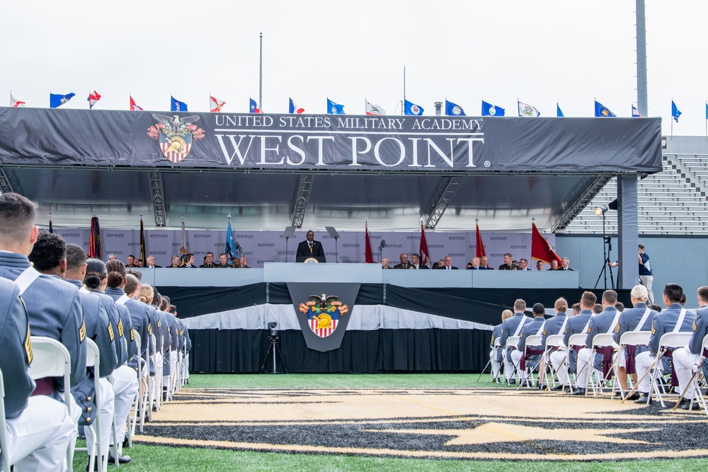 Secretary of Defense Lloyd J. Austin III attends U.S. Military Academy at West Point graduation