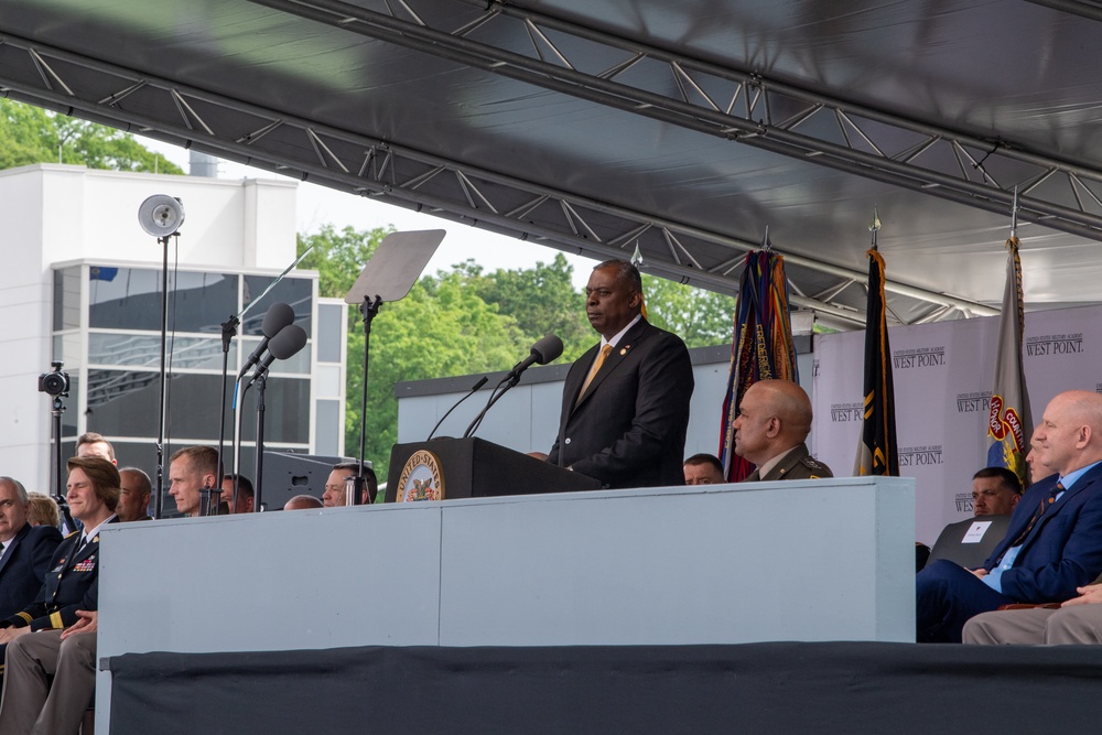 Secretary of Defense Lloyd J. Austin III attends U.S. Military Academy at West Point graduation