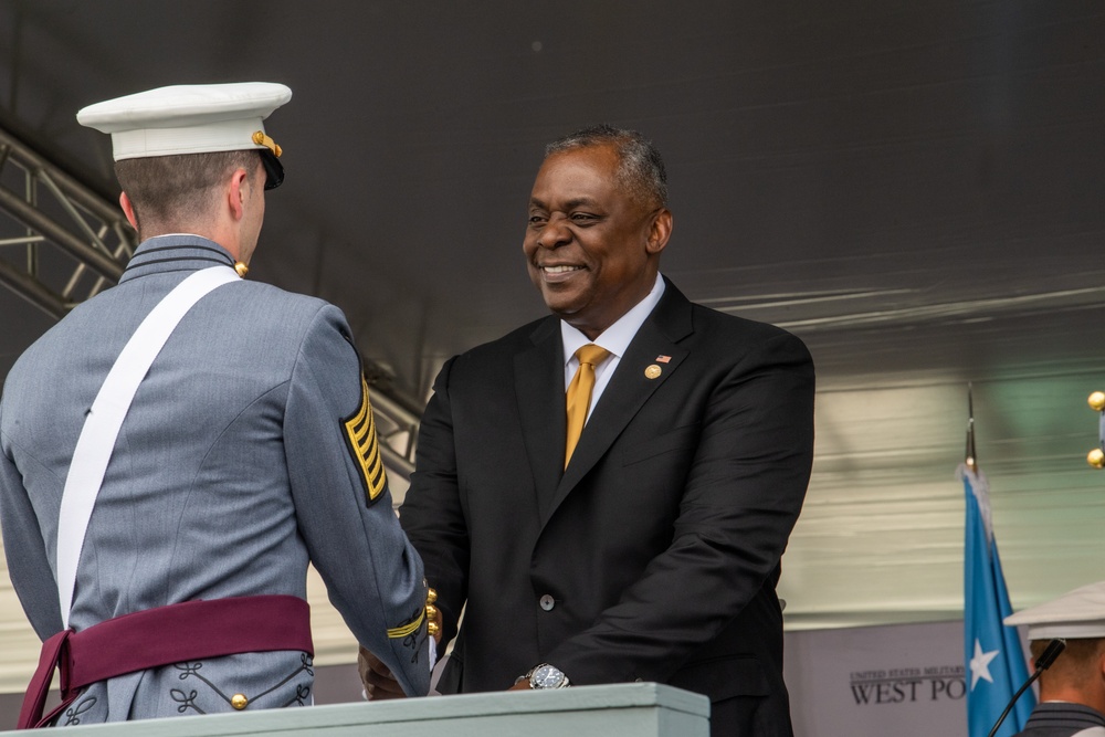 Secretary of Defense Lloyd J. Austin III attends U.S. Military Academy at West Point graduation