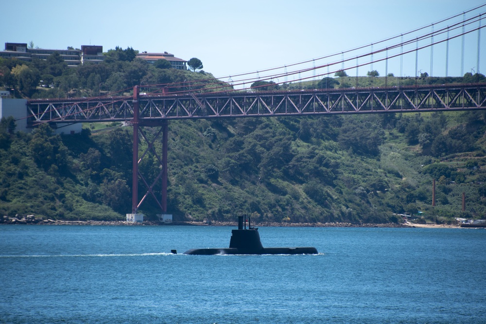 Submarine participates in Exercise Steadfast Defender 21