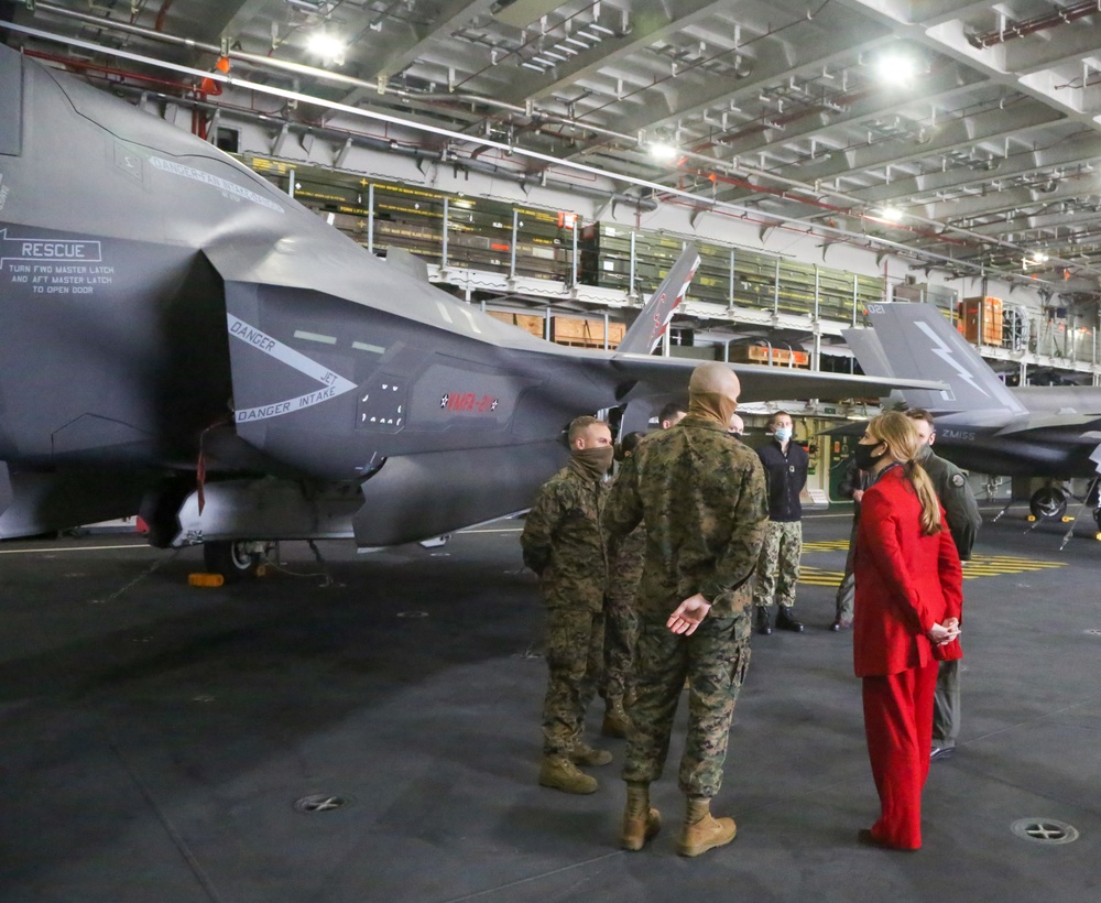 Chargé d’Affaires Yael Lempert Visits Americans Aboard HMS Queen Elizabeth