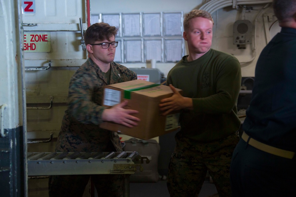 Marines and Navy Conduct RAS