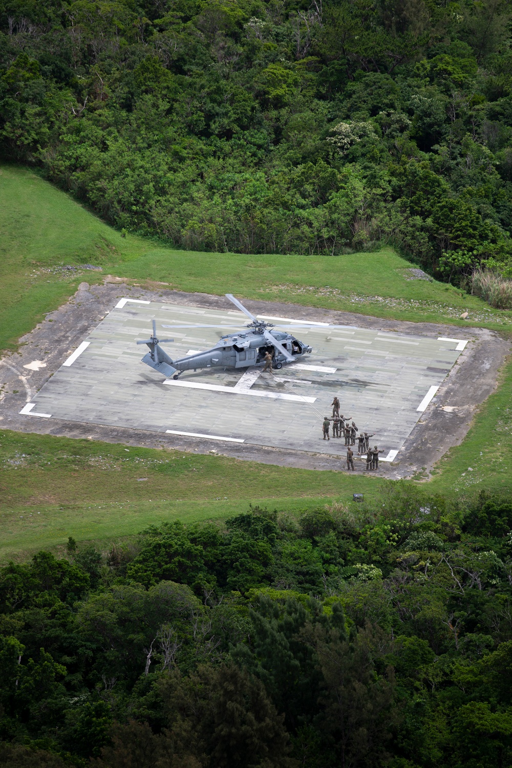 Reconnaissance Marines Conduct SPIE Rigging