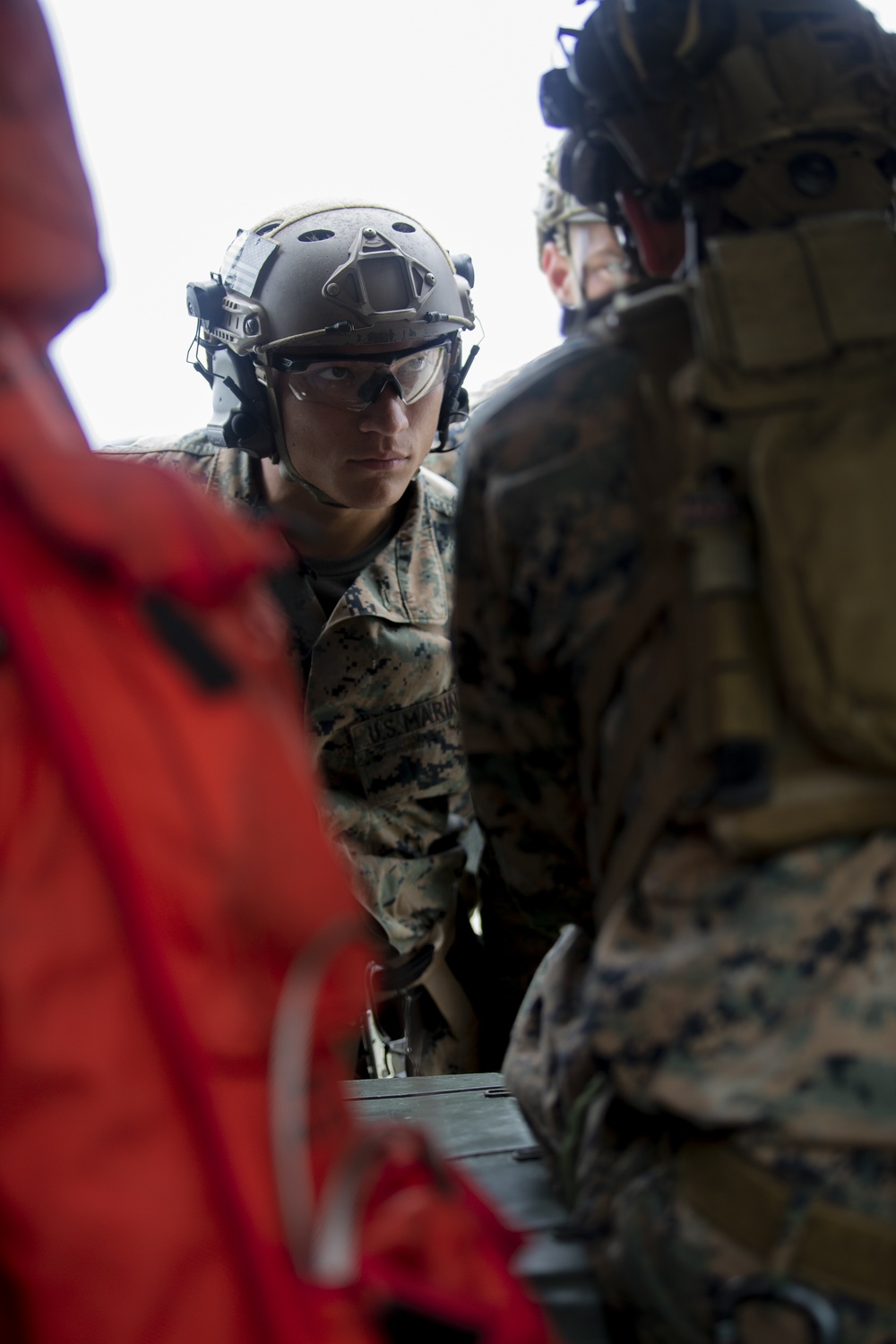 Reconnaissance Marines Conduct SPIE Rigging