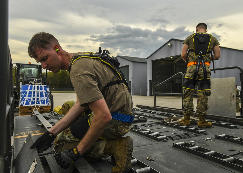 Port Dawgs test Exosuit during Exercise Mobility Guardian 2021