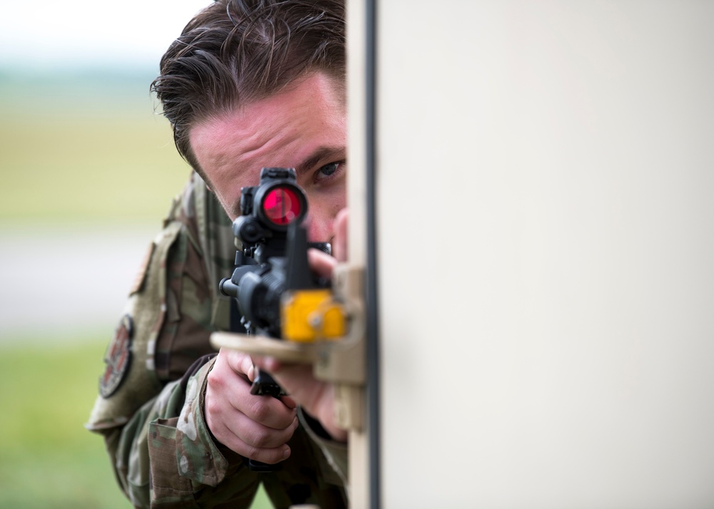 Mobility Airmen conduct Force-on-Force training at Mobility Guardian