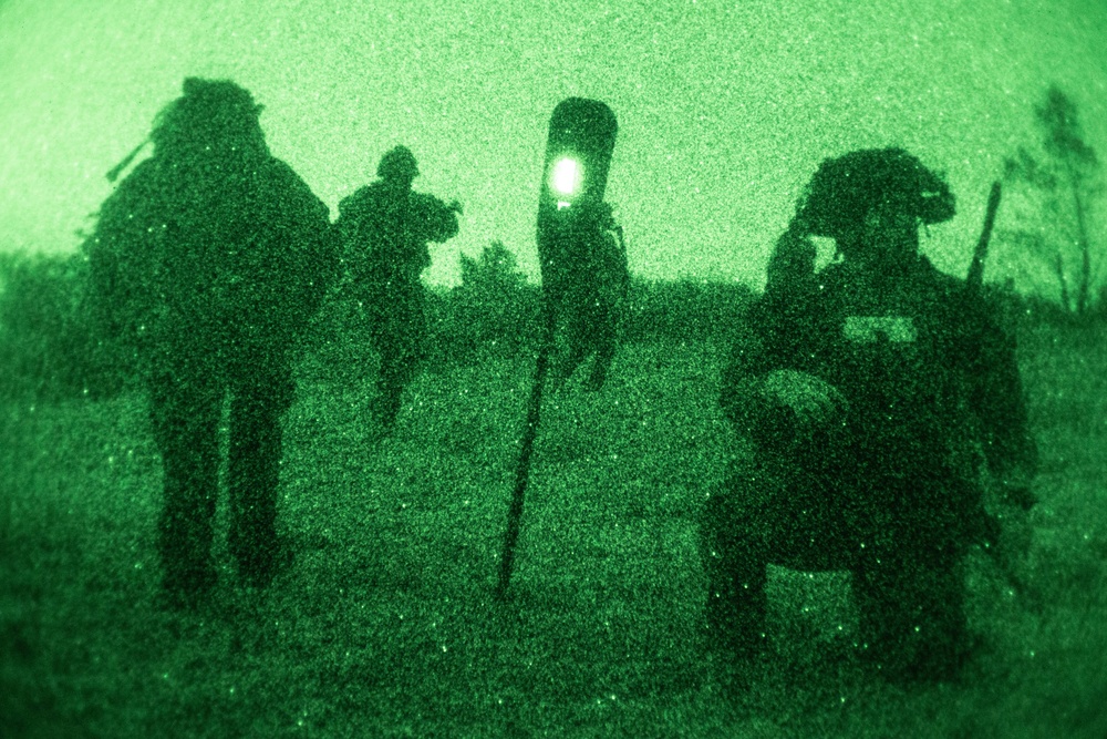 Boat Company Conducts Amphibious Night Raid Rehearsals