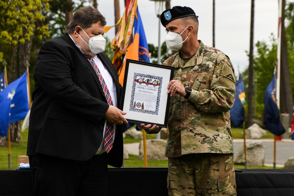 7th ATC honors Ten Bavarians with the Good Neighbor award