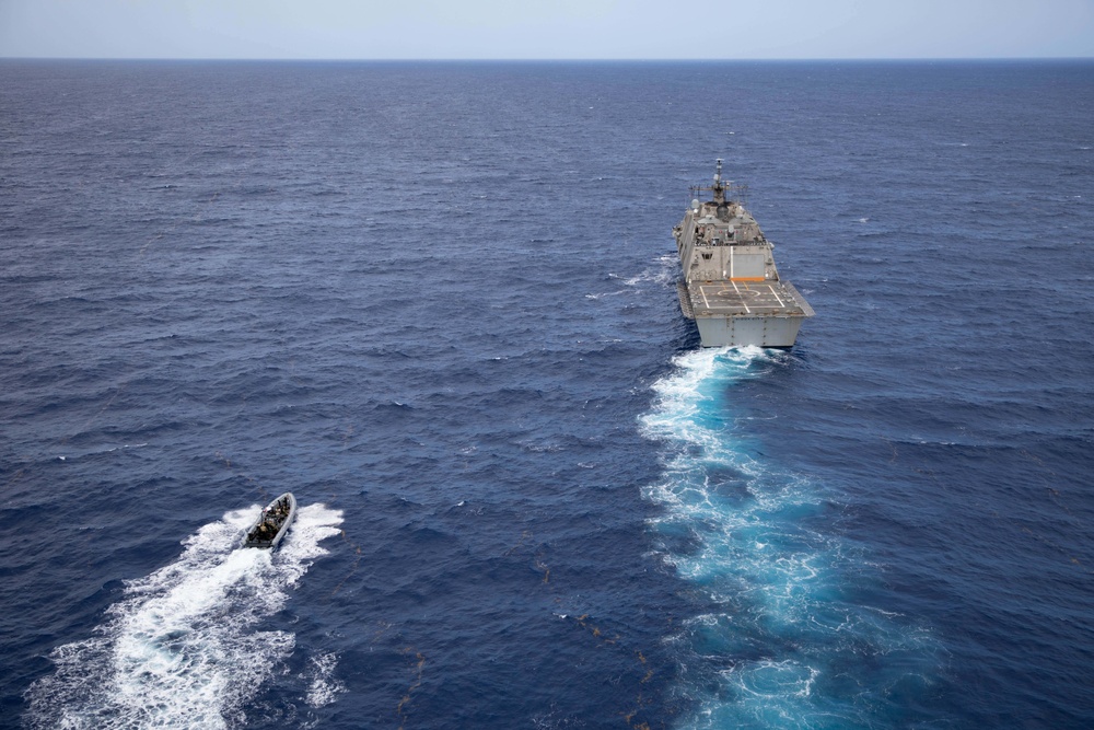 USS Sioux City Recovers an 11-Meter Rigid-Hull Inflatable Boat after Completing a Bi-Lateral Maritime Interdiction Exercise