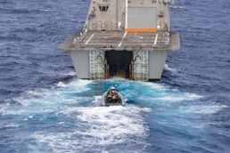 USS Sioux City Recovers an 11-Meter Rigid-Hull Inflatable Boat after Completing a Bi-Lateral Maritime Interdiction Exercise