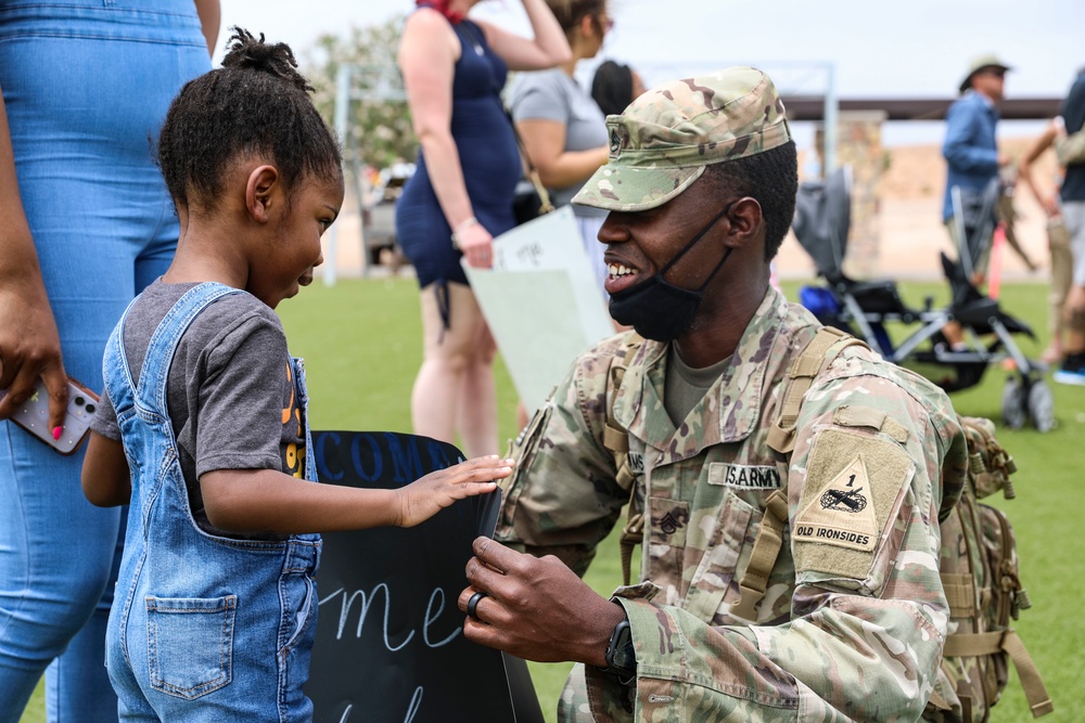 2ABCT Soldiers return home