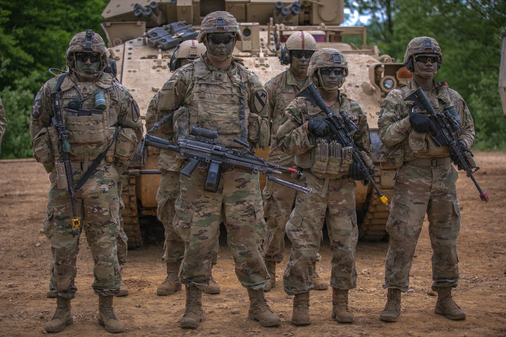 Combined Maneuver and Artillery Live-fire