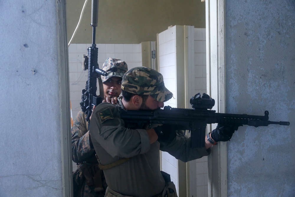 MOUT Training with the Fuzileiros