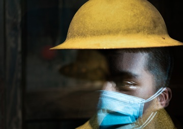 Front Line Soldiers of Chicago visit First Division Museum