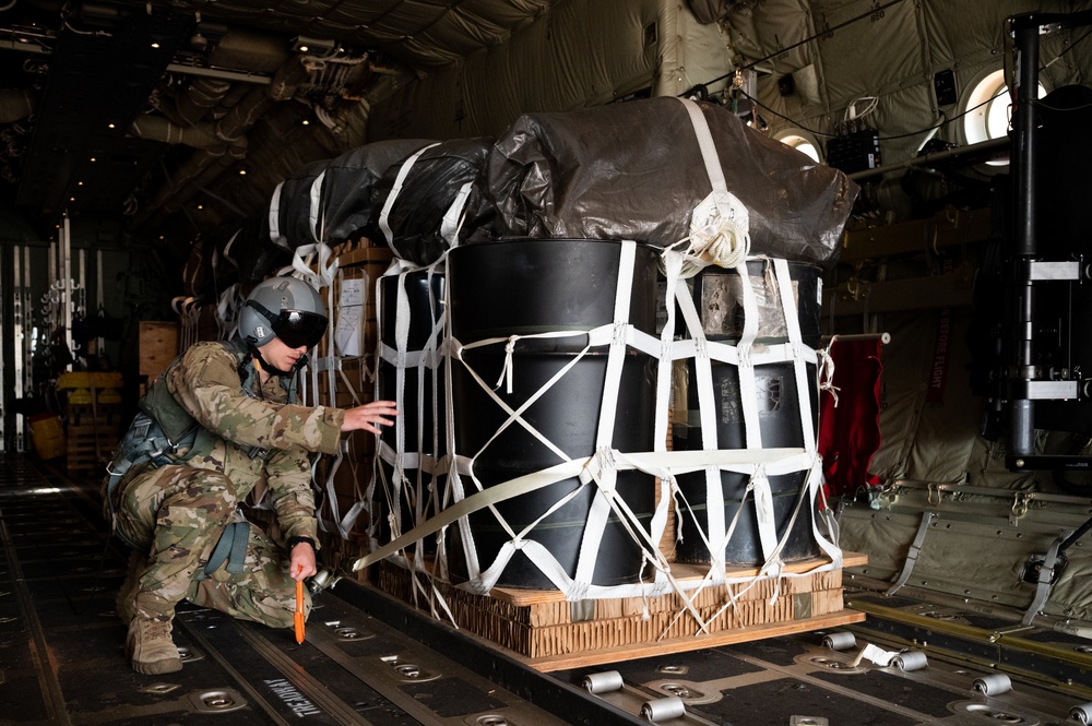 75th EAS Conducts Combat Airdrop in East Africa