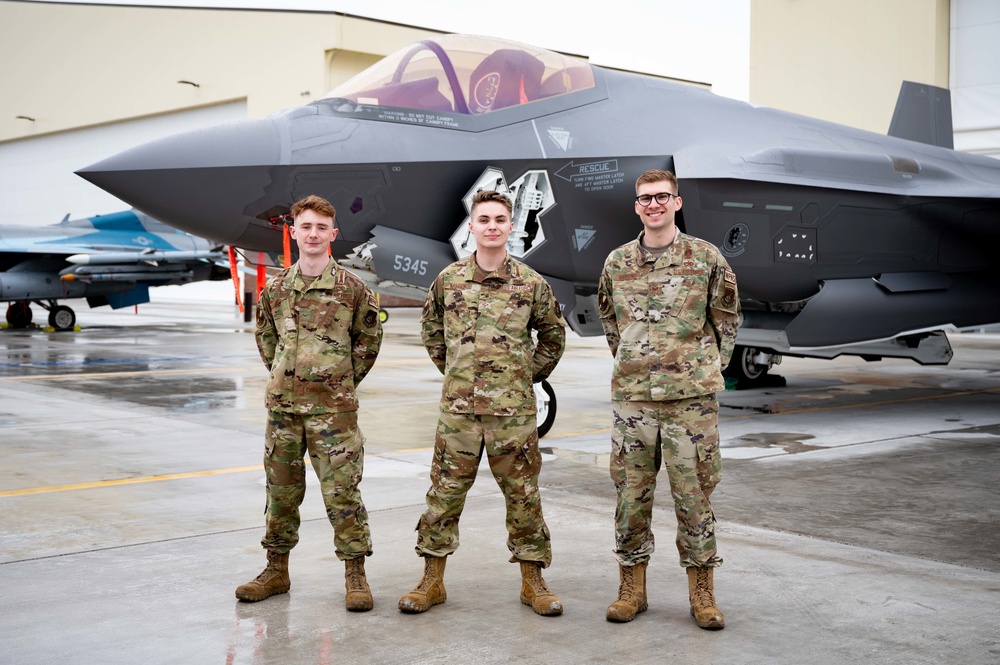 356th AMU wins 354th FW’s first quarter load competition of the year
