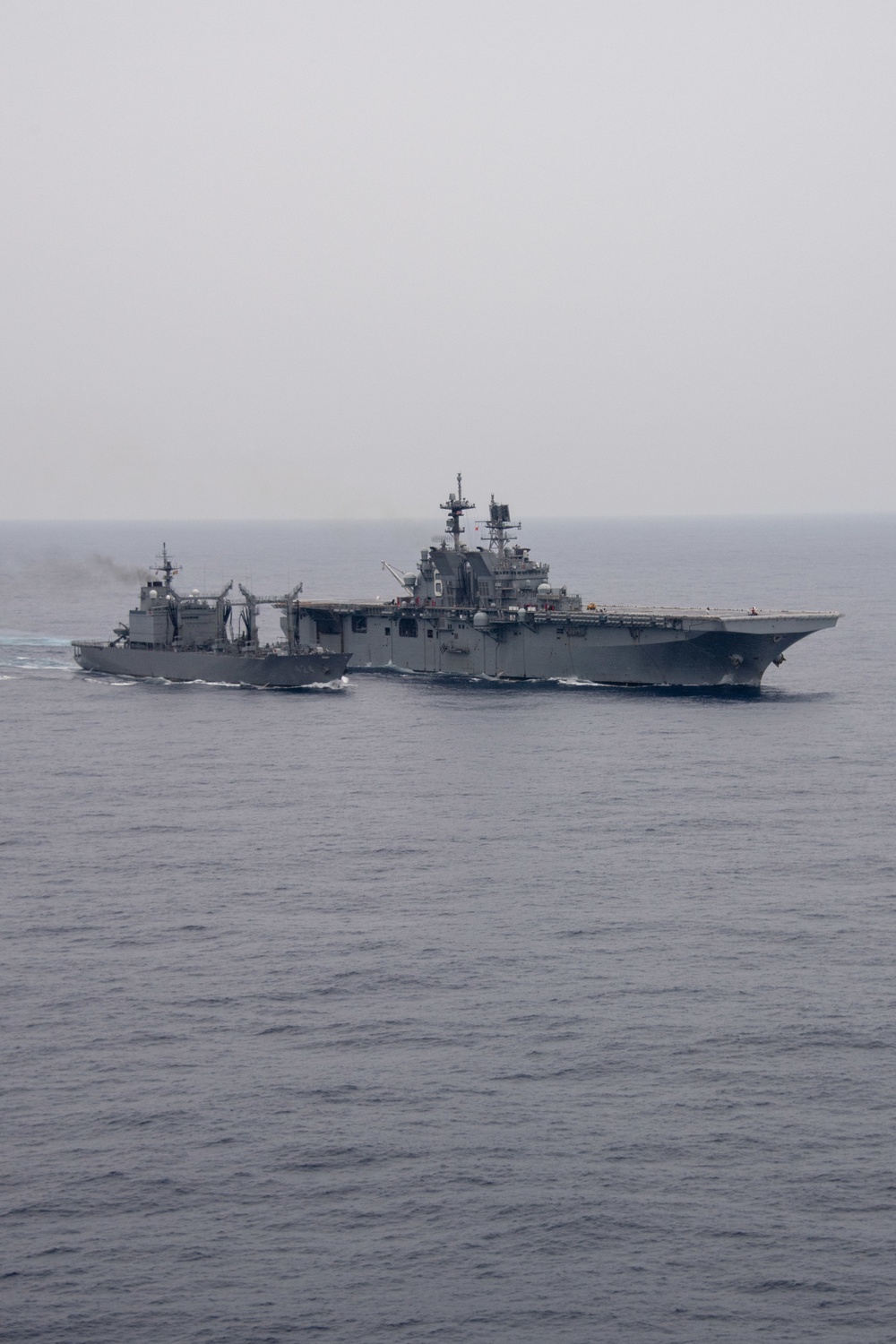 USS America conducts RAS with JS Hamana