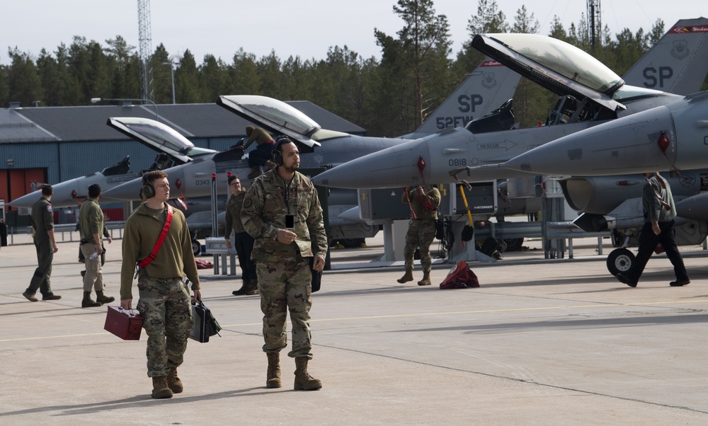52nd FW F-16s arrive to Kallax AB in support of ACE 21
