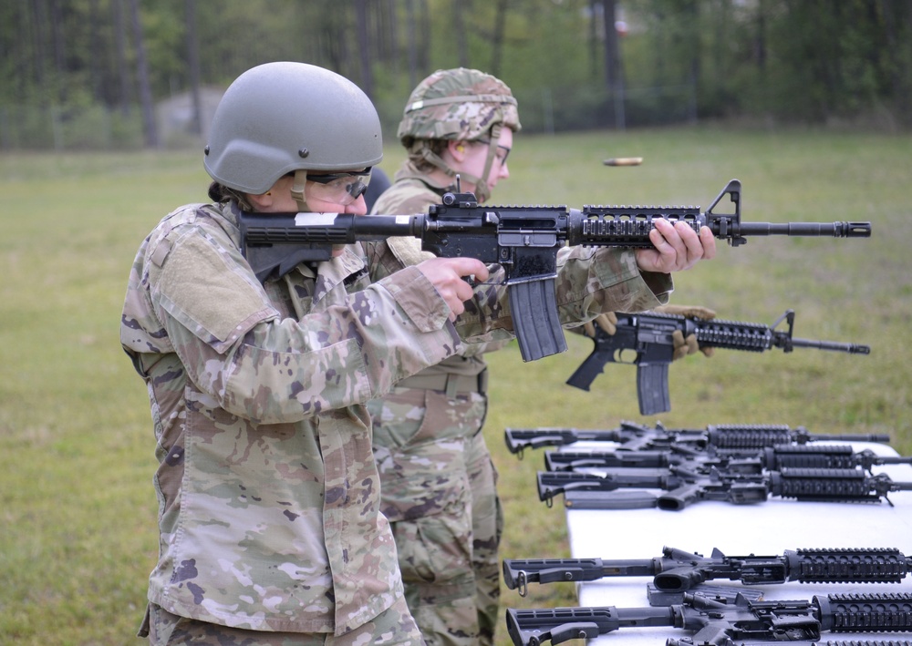 USAJFKSWCS Soldiers Compete in Commander's Cup