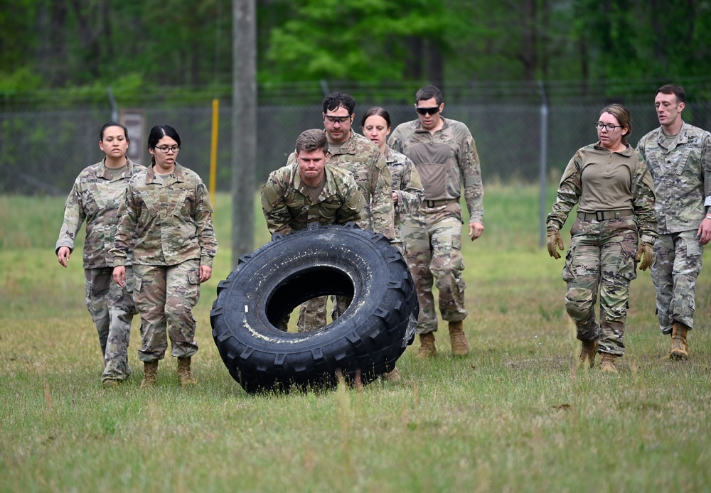 USAJFKSWCS Soldiers Compete in Commander's Cup