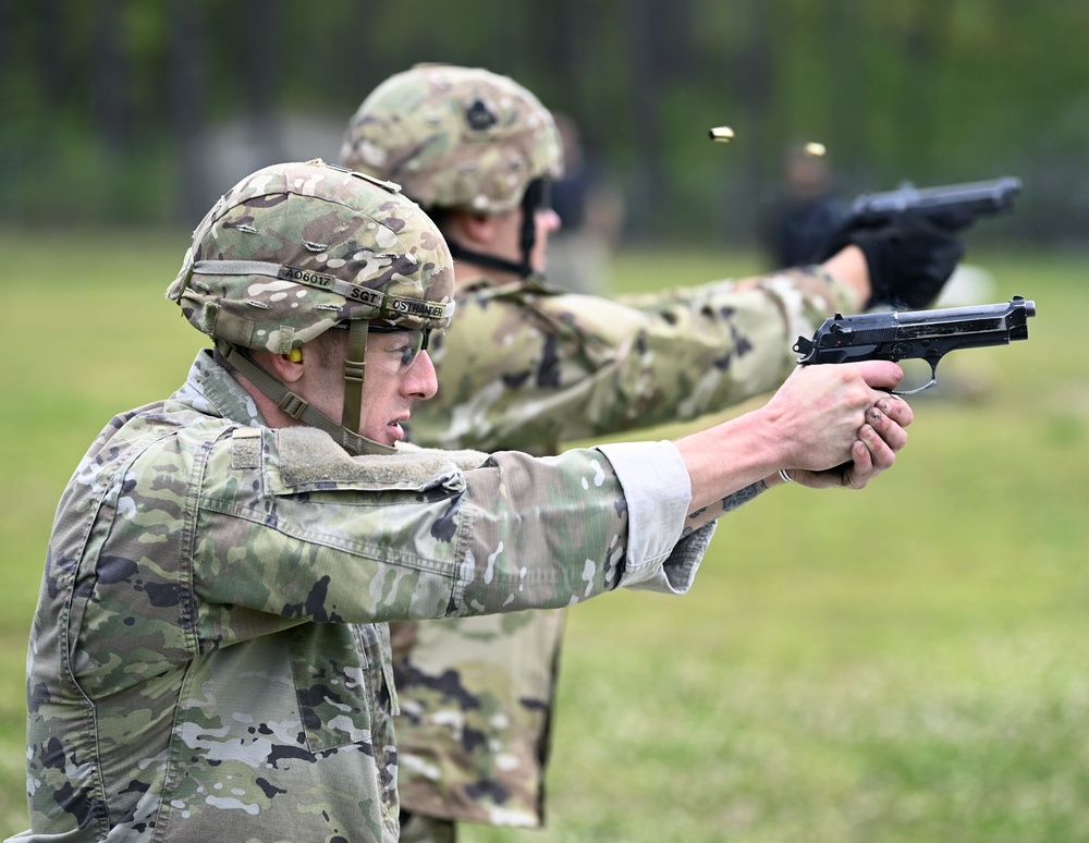 USAJFKSWCS Soldiers Compete in Commander's Cup