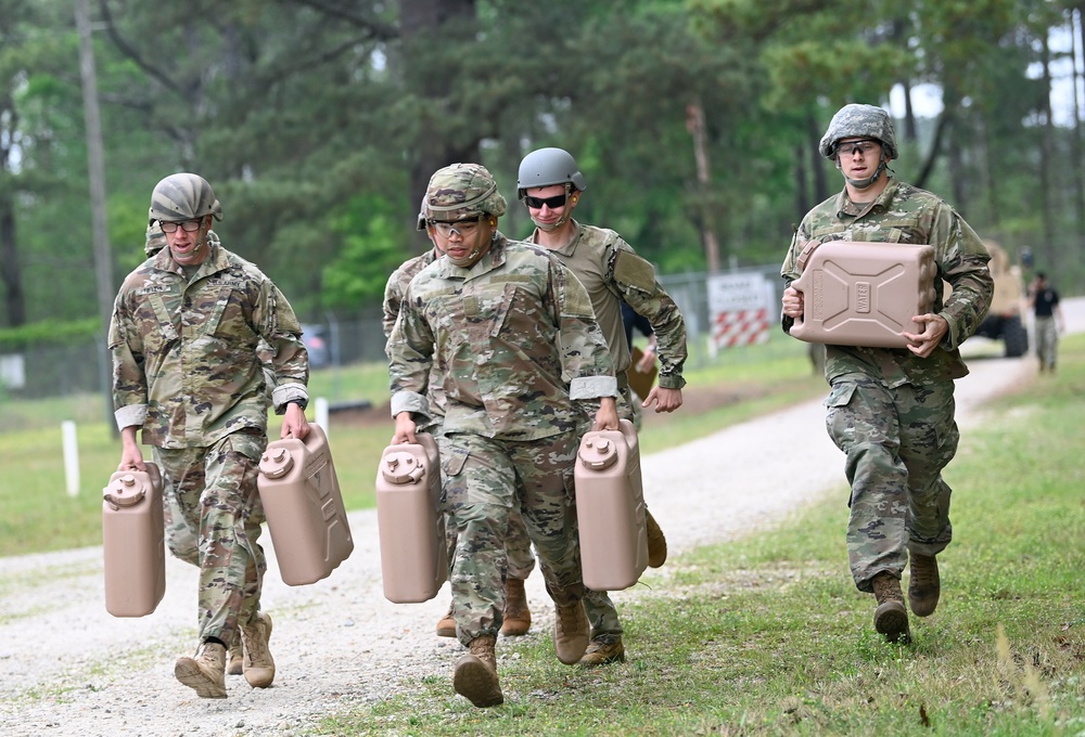 USAJFKSWCS Soldiers Compete in Commander's Cup