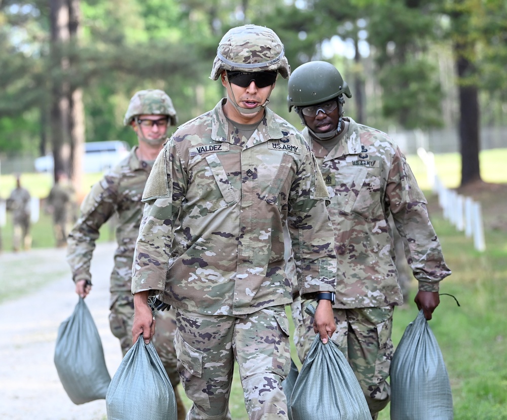 DVIDS - Images - USAJFKSWCS Soldiers Compete in Commander's Cup [Image ...