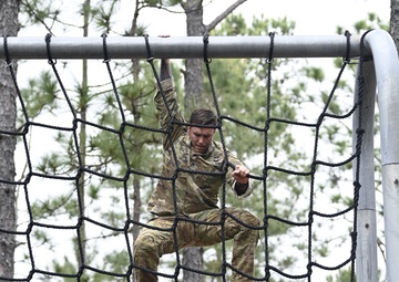 USAJFKSWCS Soldiers Compete in Commander's Cup