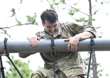 USAJFKSWCS Soldiers Compete in Commander's Cup