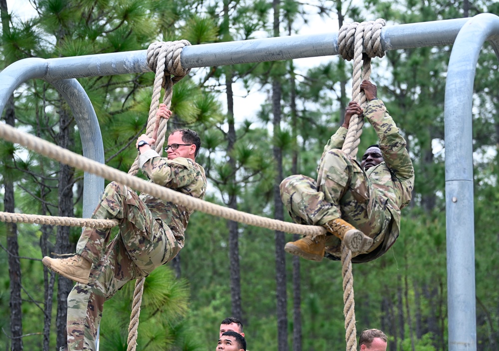 USAJFKSWCS Soldiers Compete in Commander's Cup