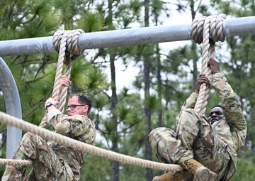 USAJFKSWCS Soldiers Compete in Commander's Cup