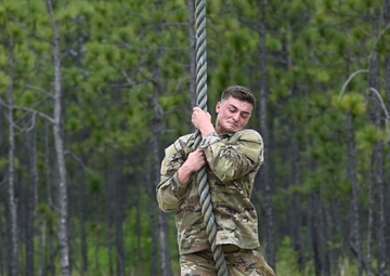 USAJFKSWCS Soldiers Compete in Commander's Cup