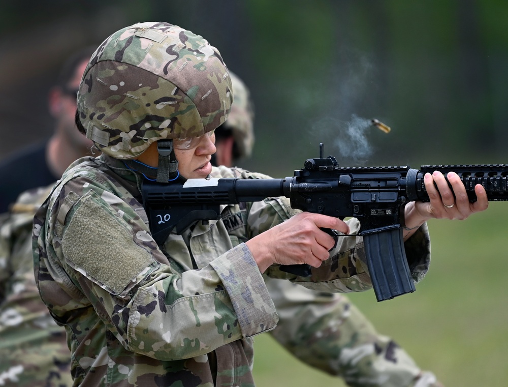 USAJFKSWCS Soldiers Compete in Commander's Cup