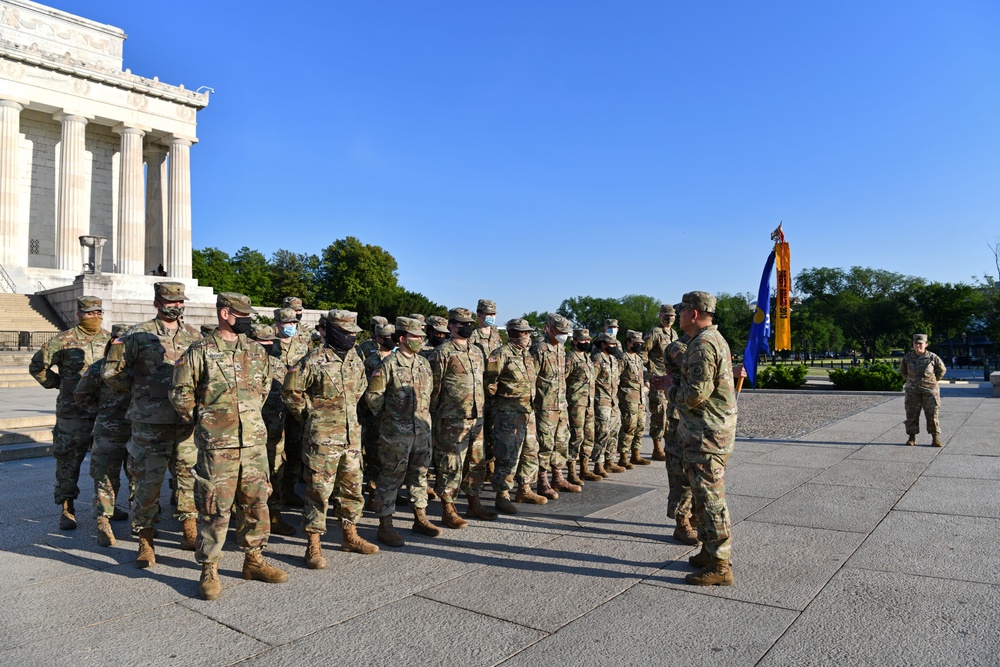 MA National Guardsmen hold Reenlistment Ceremony at Lincoln Memorial