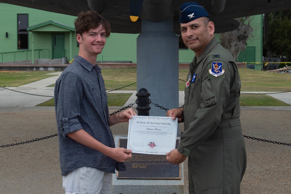 Moody presents Thrift Store scholarships