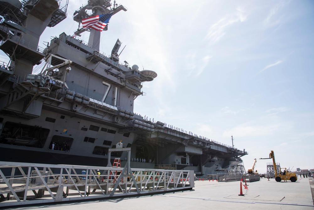 Theodore Roosevelt (CVN 71) Returns