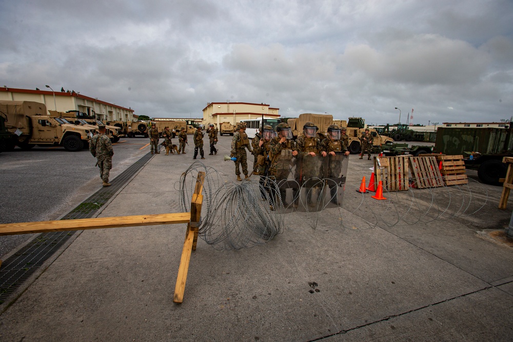 US Marines conduct an embassy reinforcement exercise