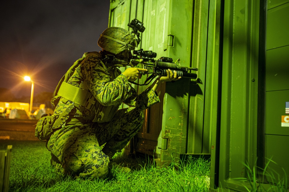 US Marines conduct an embassy reinforcement exercise