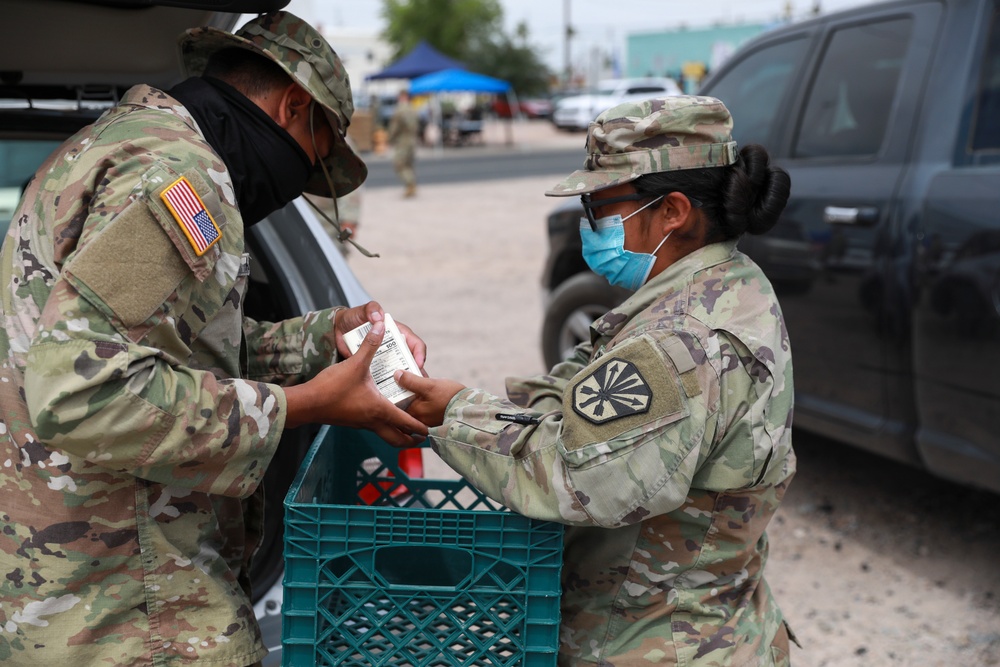 AZNG service members support Casa Grande food bank