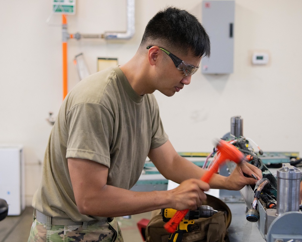 18th EMS Armament Flight conducts inspections
