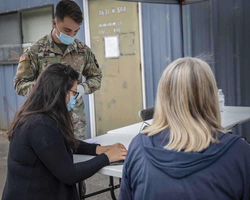 Washington National Guard administers COVID-19 vaccines in Wahkiakum and Naselle counties