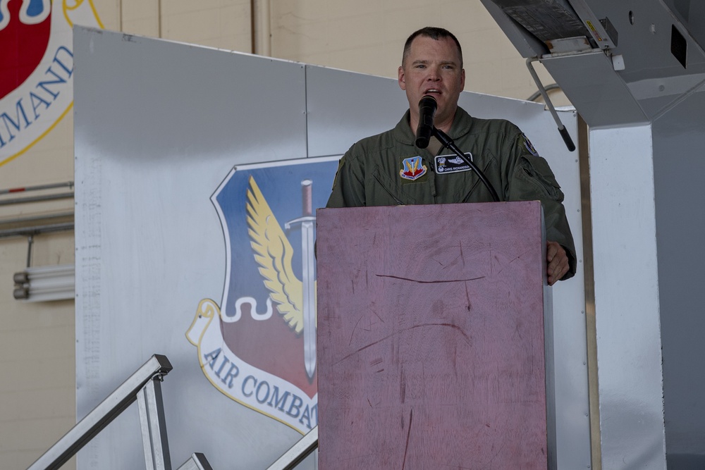 347th Rescue Group changes command