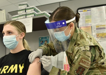 184th Med Group vaccinates Army National Guard Soldiers
