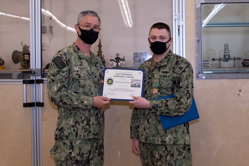 Trident Refit Facility Bangor Sailor Receives Award