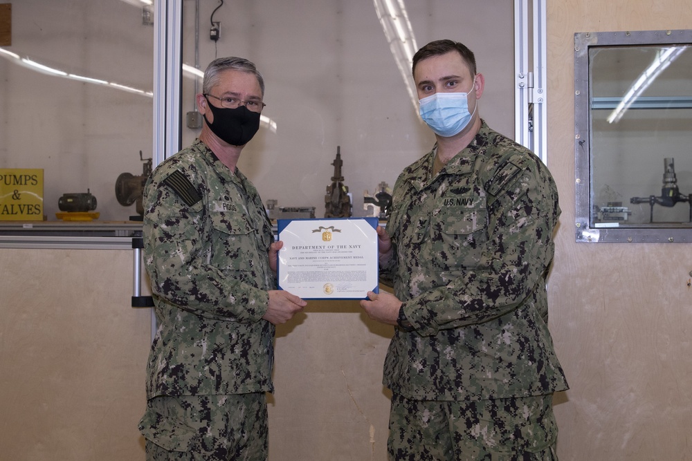 Trident Refit Facility Bangor Sailor Receives Award