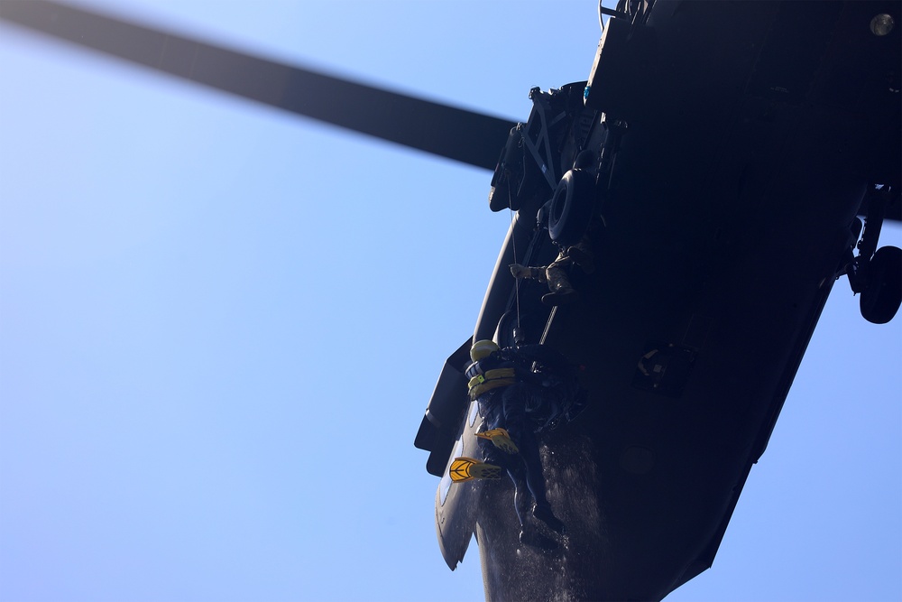 NC Guard and First Responders Helicopter Aquatic Rescue Team Training in Weldon North Carolina