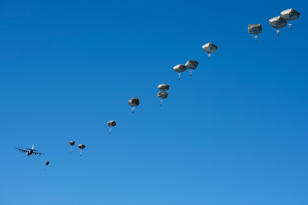 Airmen, Marines, Soldiers conduct joint airborne training at JBER